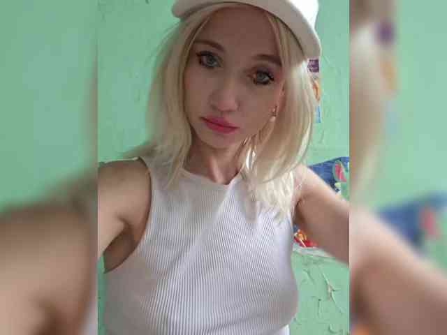 AlinaLoves webcam