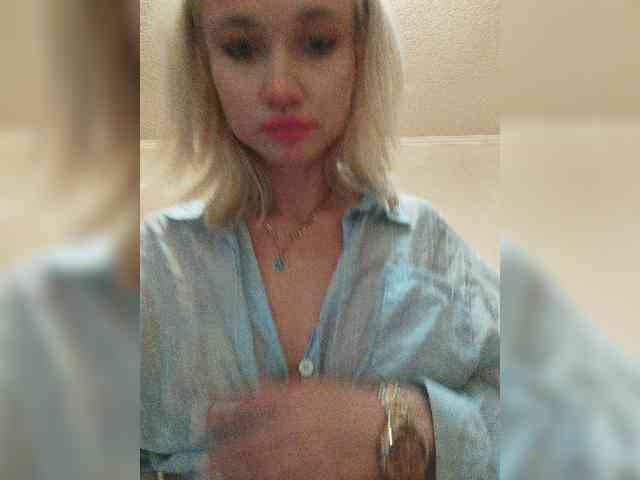 AlinaLoves webcam