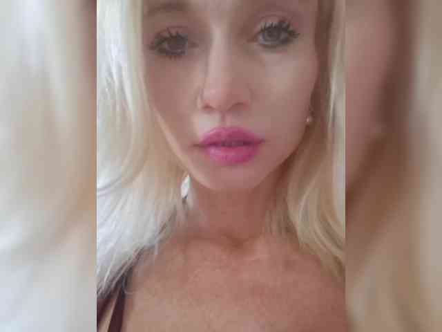 Modelo: AlinaLoves