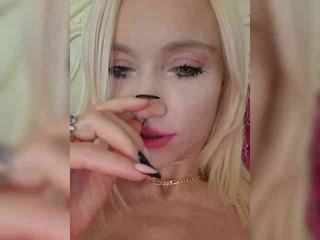 AlinaLoves webcam