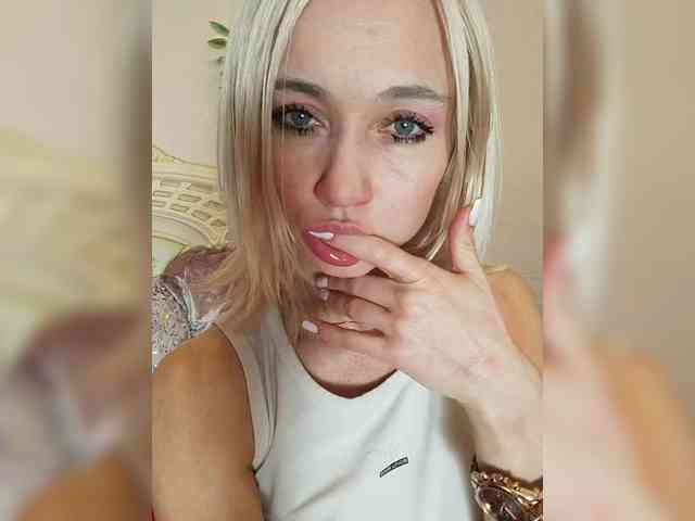 Modelo: AlinaLoves