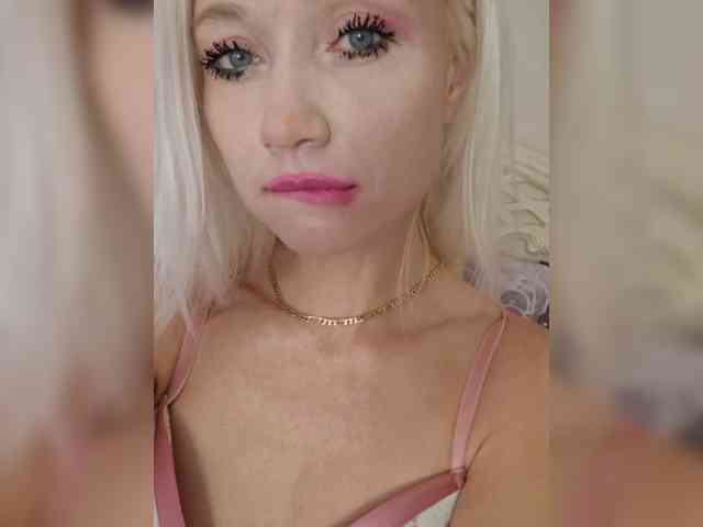 AlinaLoves webcam