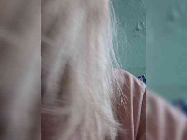 Модель: AlinaLoves