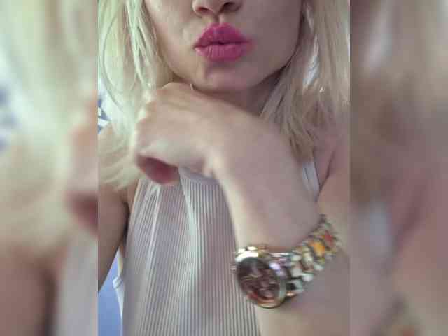 AlinaLoves webcam
