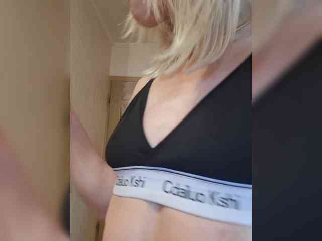 Modelo: AlinaLoves