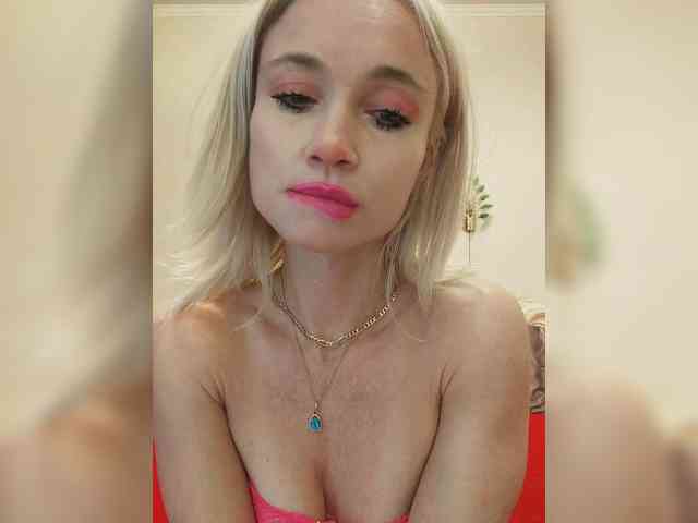 AlinaLoves webcam