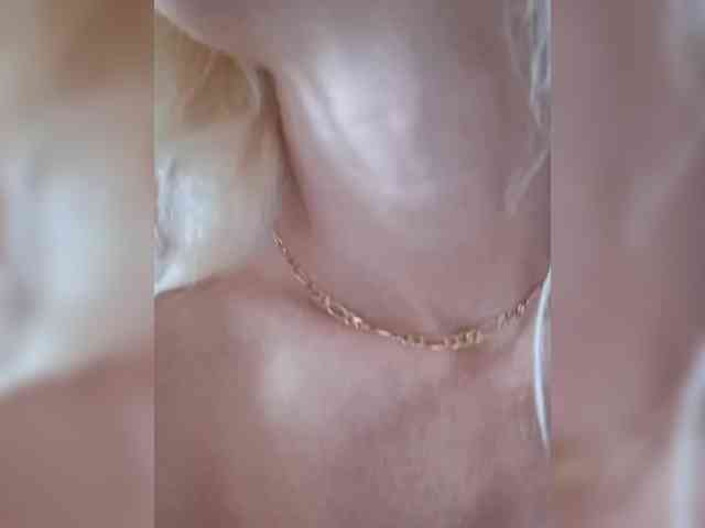 AlinaLoves webcam