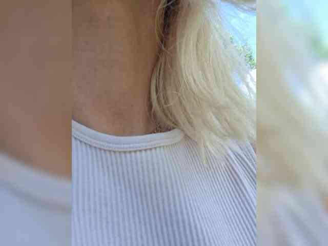 AlinaLoves webcam