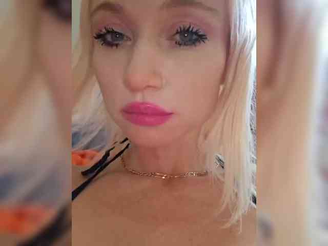 AlinaLoves webcam