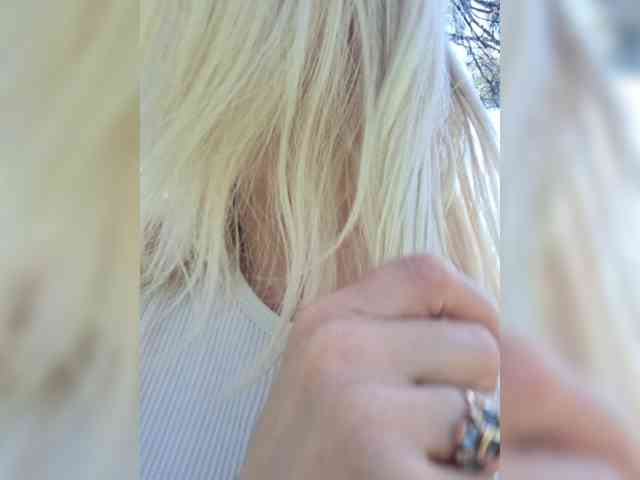 AlinaLoves webcam