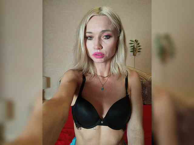 AlinaLoves webcam