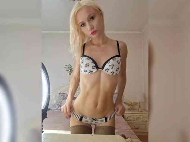 AlinaLoves webcam