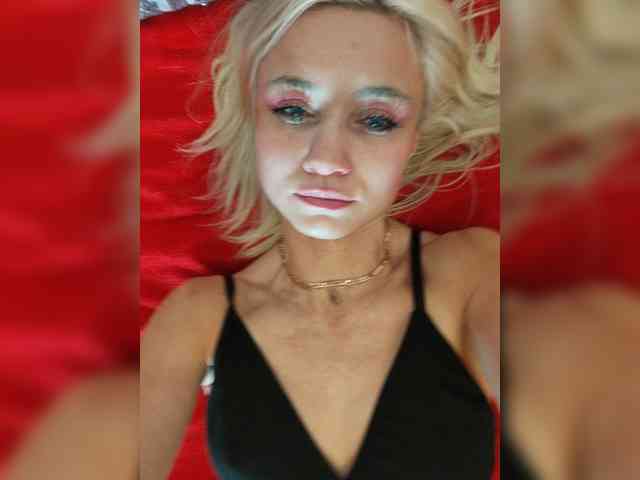 AlinaLoves webcam
