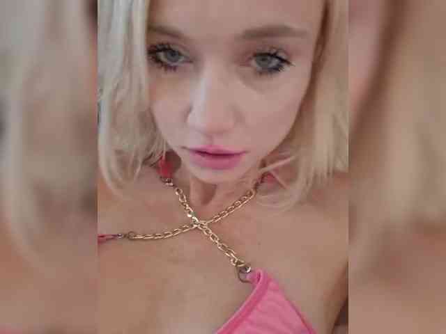 AlinaLoves webcam