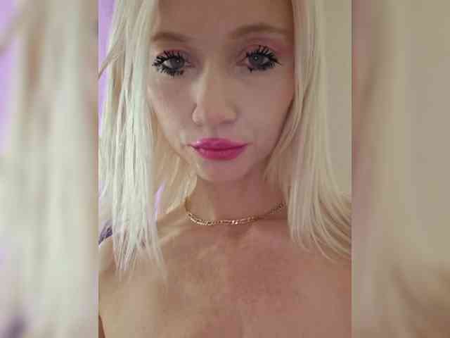 AlinaLoves webcam