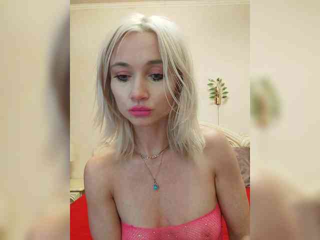 AlinaLoves webcam