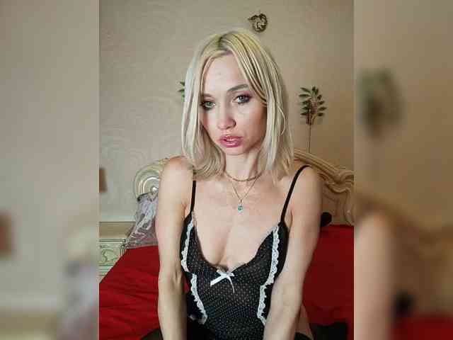 Модель: AlinaLoves