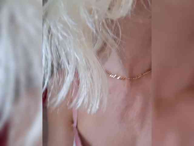 AlinaLoves webcam