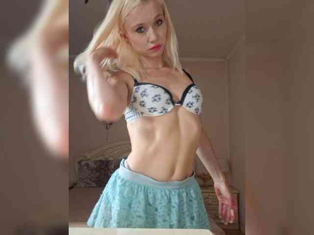 AlinaLoves webcam