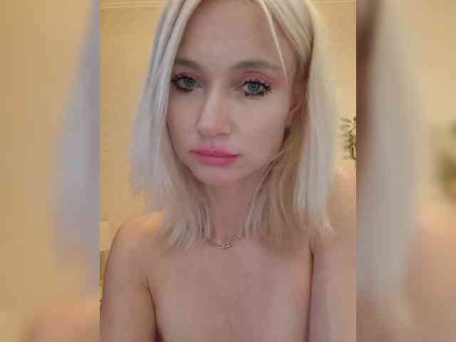 AlinaLoves webcam