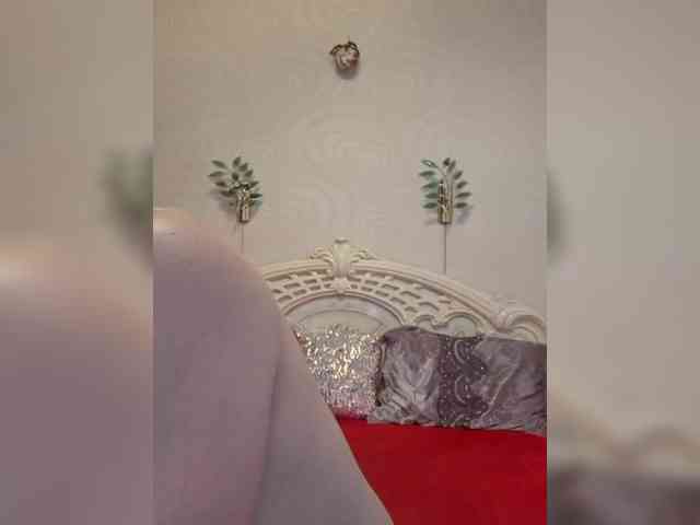 AlinaLoves webcam