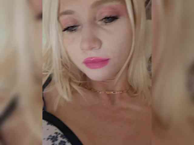 AlinaLoves webcam