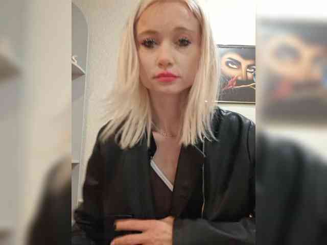 AlinaLoves webcam