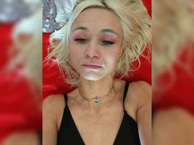 AlinaLoves webcam