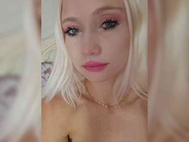 AlinaLoves webcam