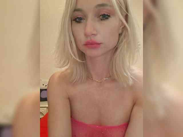 AlinaLoves webcam