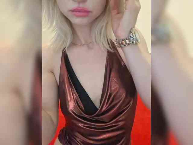 AlinaLoves webcam