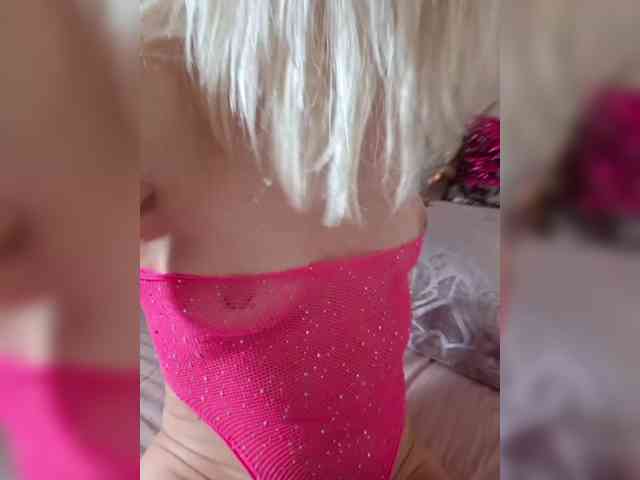 AlinaLoves webcam
