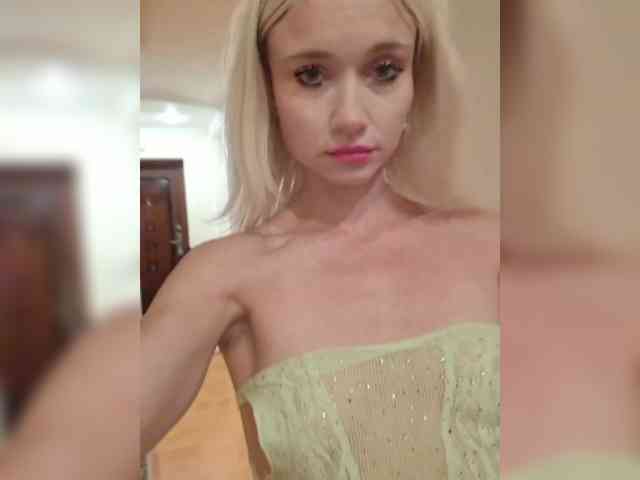 AlinaLoves webcam