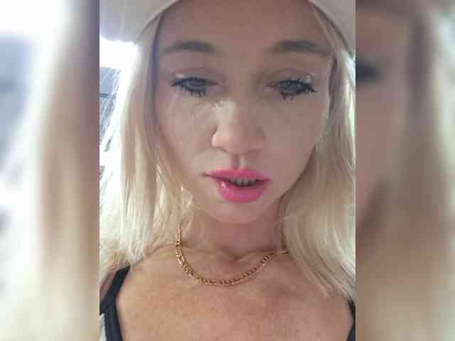 Modelo: AlinaLoves