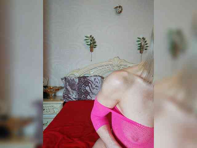 AlinaLoves webcam