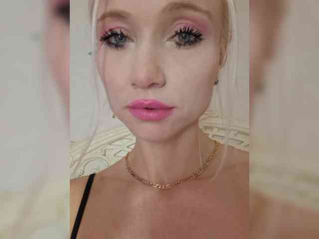 AlinaLoves webcam