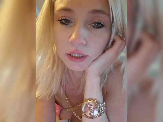 AlinaLoves webcam