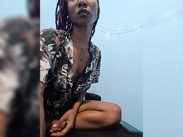 Fuego03, live now on BongaCams