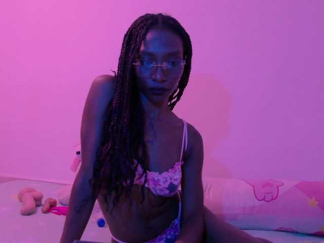 Fuego03 live cam on BongaCams