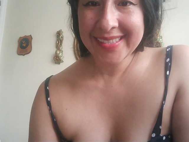Malishka19 live cam on BongaCams