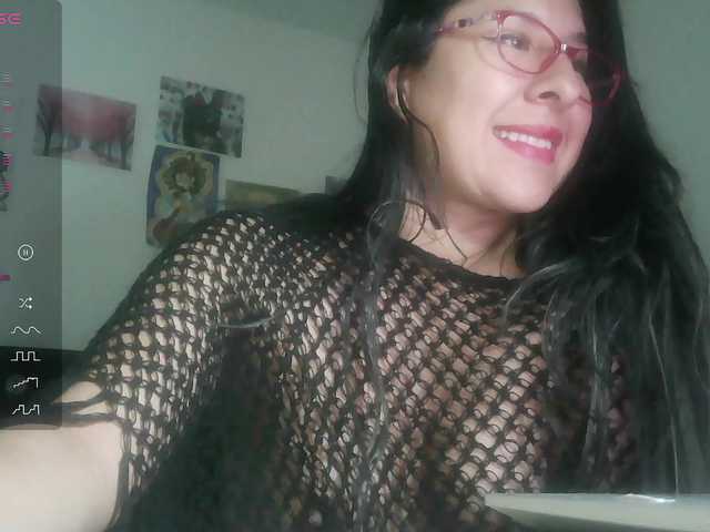 Malishka19 live cam on BongaCams
