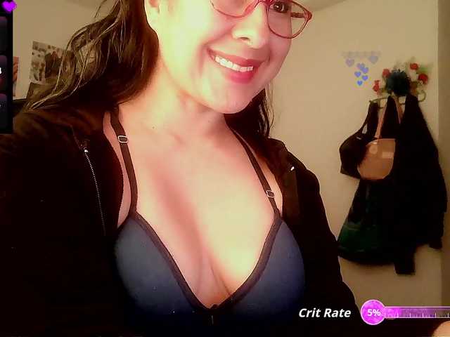 Malishka19 live cam on BongaCams