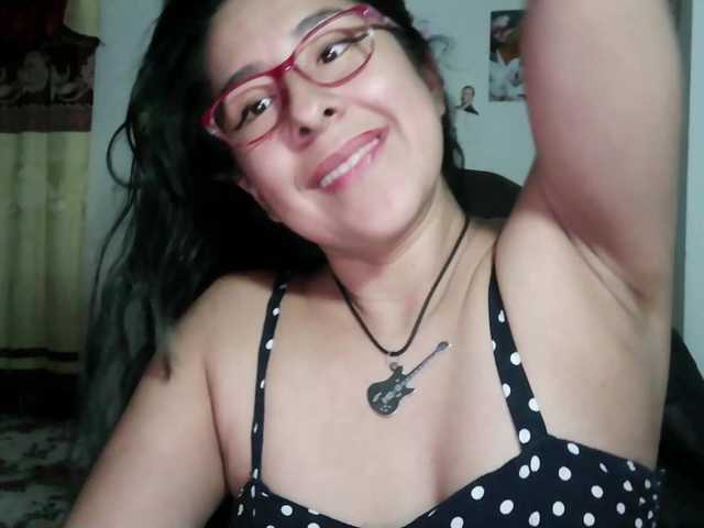 Malishka19 live cam on BongaCams
