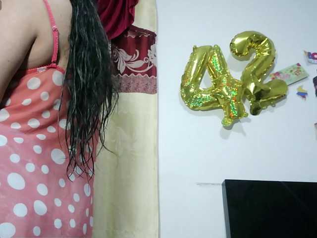 Malishka19 live cam on BongaCams