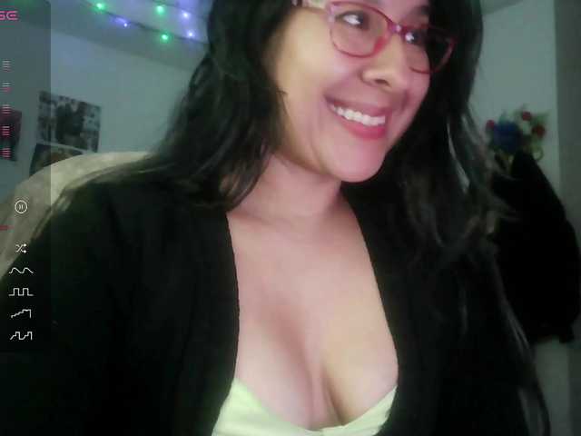 Malishka19 live cam on BongaCams