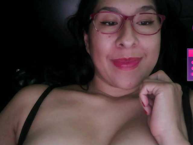Malishka19 live cam on BongaCams