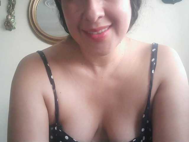 Malishka19 live cam preview