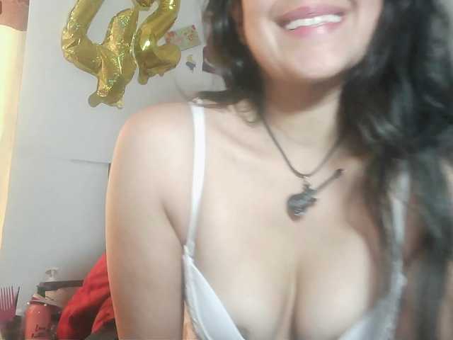 Malishka19, en vivo ahora en BongaCams