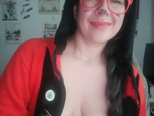 Malishka19 live cam preview