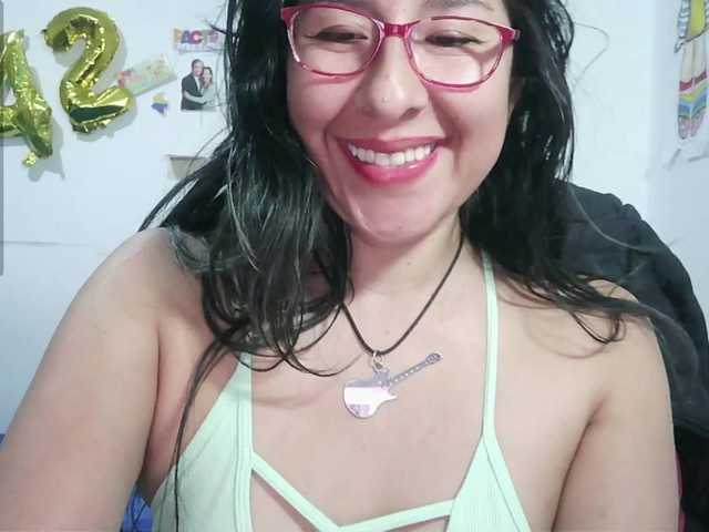 Malishka19 live cam on BongaCams